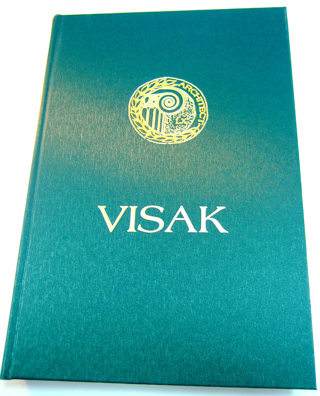 Печать книг «Архитектор Валентин Исак (VISAK)». Полиграфия типографии Макрос, изготовление книг, спецификация 965991-1