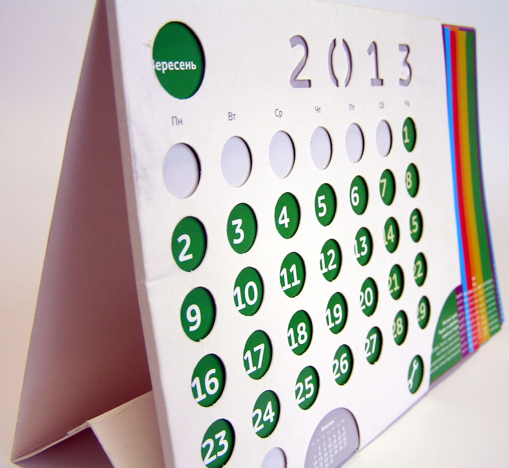 Печать настольных календарей.  Полиграфия типографии Макрос, изготовление настольных календарей, спецификация 967994-5