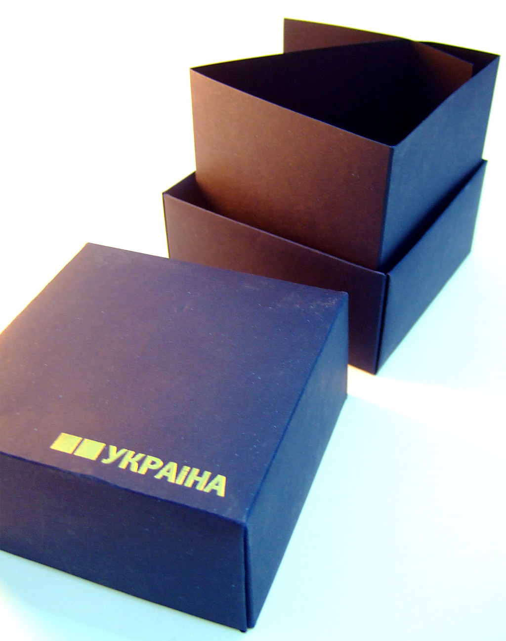 Печать упаковки «Україна». Полиграфия типографии Макрос, изготовление упаковки, спецификация 971997-3